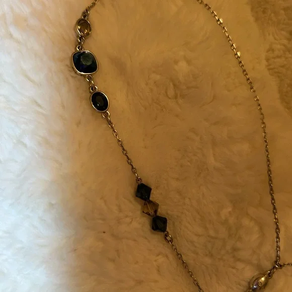 Swarovski Silver and Blue Necklace with Dazzling Elegance